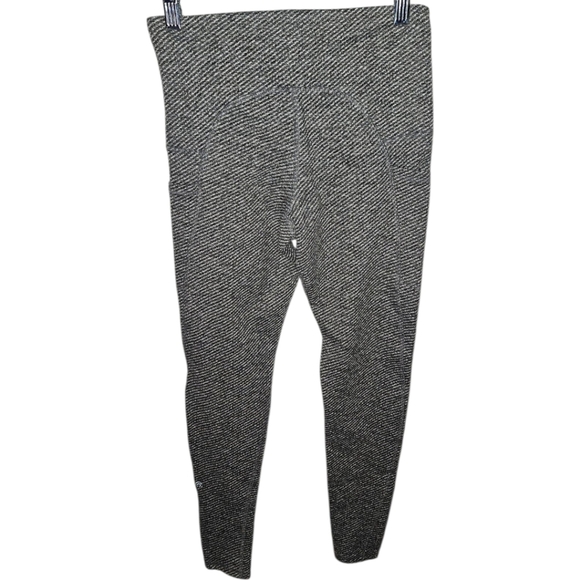 C9 By Champion Urban Fit Striped 2 Pocket Leggings - Picture 2 of 3